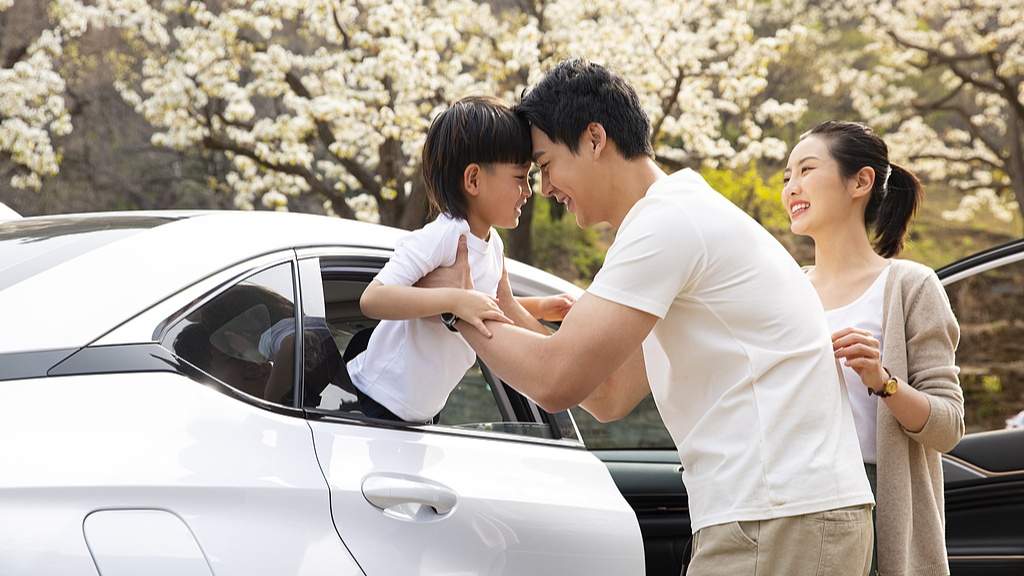 赏秋游持续火爆 外出游玩当心这几种“毒虫” - 游走吧旅游科普资讯网