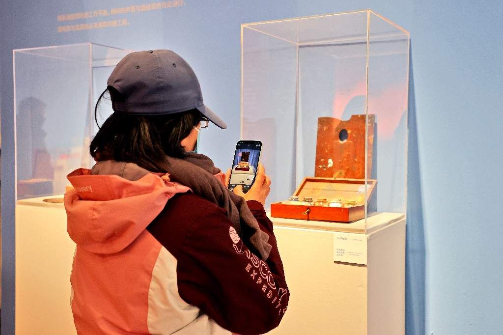 “物之语——绘画材料与绘画语言的探索研究展”在中国美术馆开幕(图7)