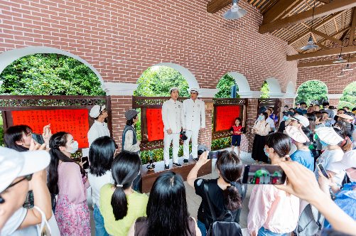 橘子洲头 跨越时空的青春共鸣(图1)