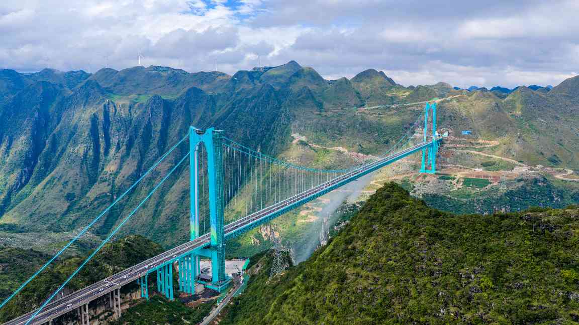 去贵州“瞧桥” 再在“云端”喝一杯咖啡(图2) 去贵州“瞧桥” 再在“云端”喝一杯咖啡(图2)