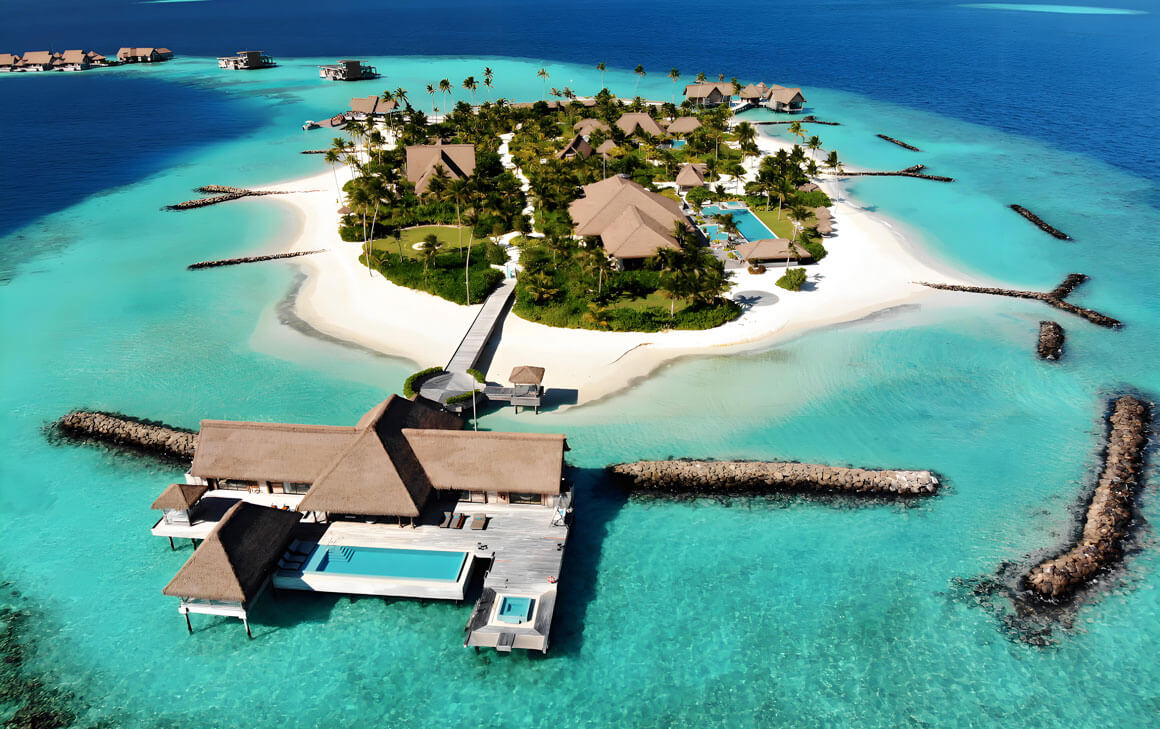 情侣蜜月胜地2025：马尔代夫与希腊圣托里尼新玩法攻略..(图2)