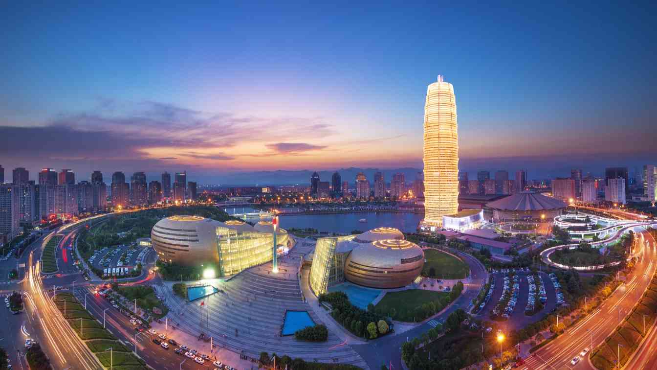 夜间文旅经济政策解读：国家战略下的消费升级新支点 - 游走吧旅游科普资讯网