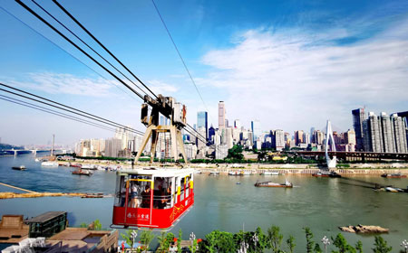 重庆有什么魅力让人上瘾？重庆旅游全攻略：解锁8D魔幻山城的吃喝..(图2)