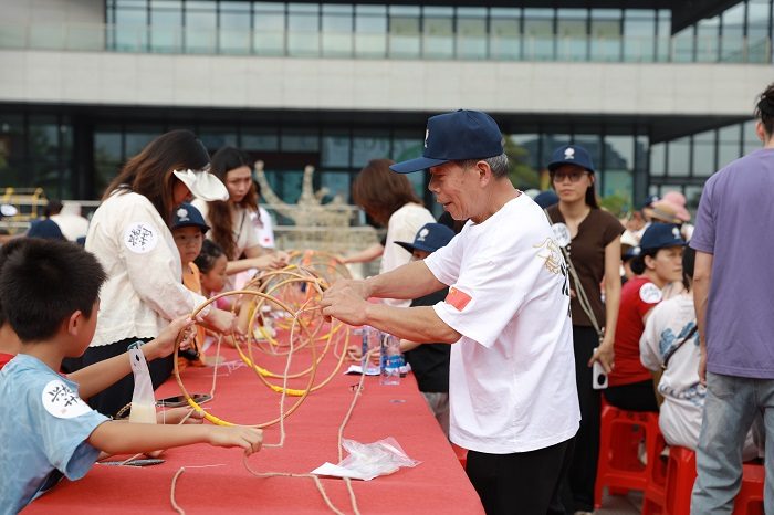 山水为幕，百人造龙！“四山两江·兴龙计划”首出户外，西樵站引爆非遗共创热潮(图7)