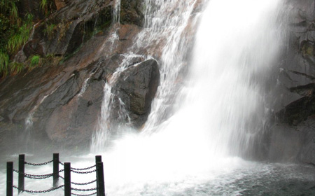 【2025武夷山全攻略】三天两夜自由行：九曲溪漂流/大红袍母树..(图4)