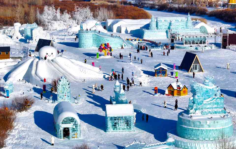 全国首个“毛绒绒”主题冰雪乐园亮相呼伦贝尔 - 游走吧旅游科普资讯网