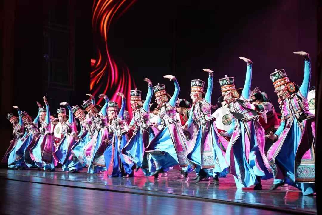 “乌兰牧骑神州行”进京演出活动落幕(图2)