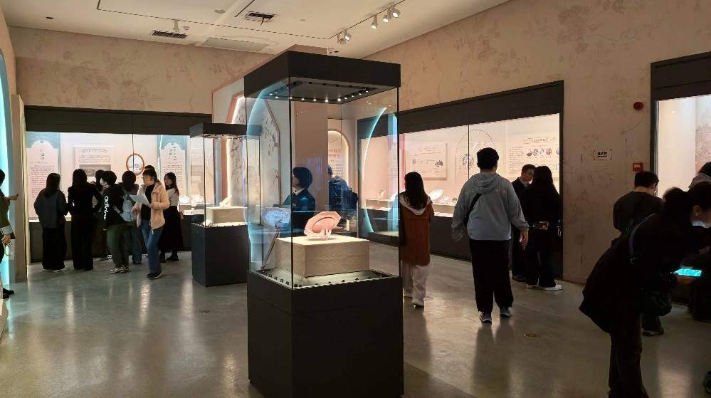 广东东莞清代外销精品展亮相长沙博物馆 - 游走吧旅游科普资讯网