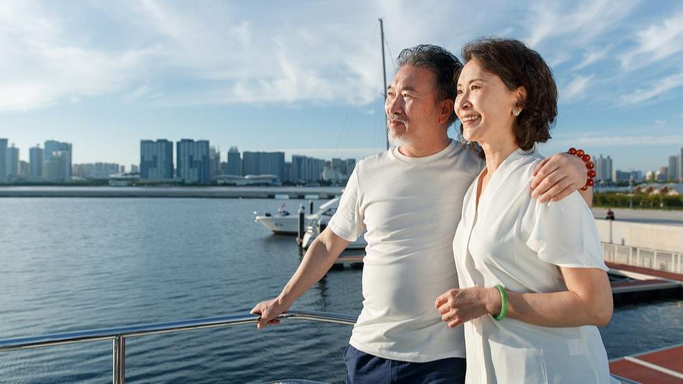 年轻人爱上老年旅游团 业内人士：不要盲目跟风 - 游走吧旅游科普资讯网