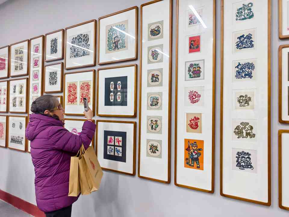 申沛农剪纸艺术馆开馆(图1)